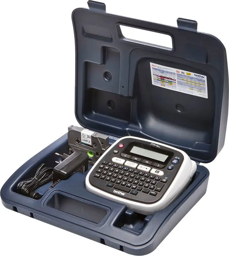 P-touch D200BWVP Etikettendrucker, (für Zuhause und das Homeoffice inkl. Netzadapter) von Brother in Schwarz, Weiß – Produktfoto 2 von 2