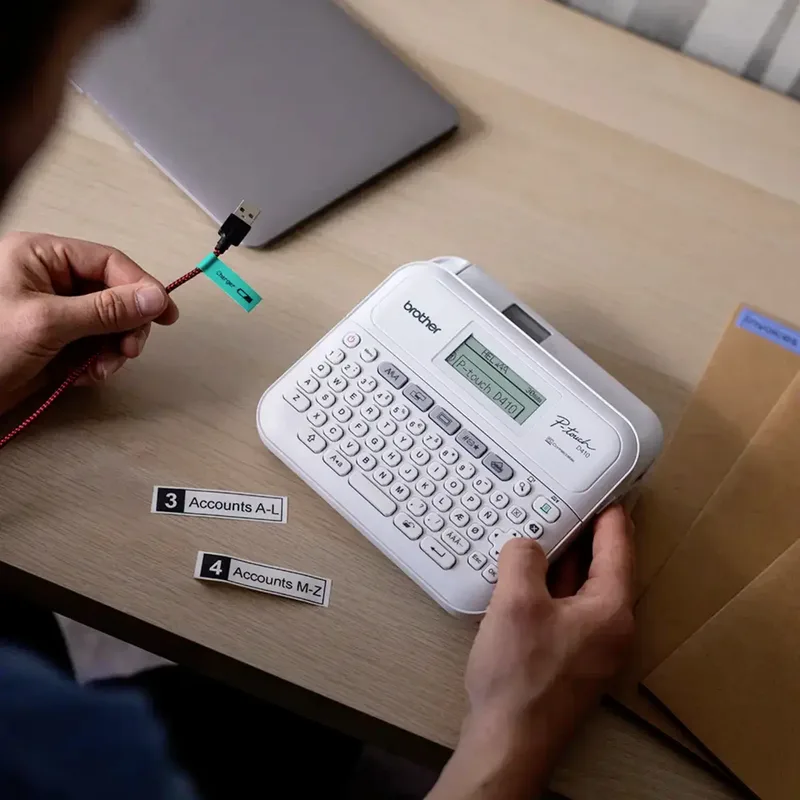 P-Touch - labelmaker - Z/W - thermische overdracht de Brother – photo produit 2 sur 3