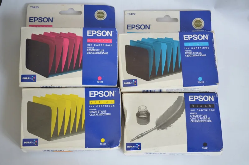 Originele Epson T0423, T0422, T0321, T0424 Inktcartridges Set från Canon i Svart, Magenta, Cyan, Gul – produktbild